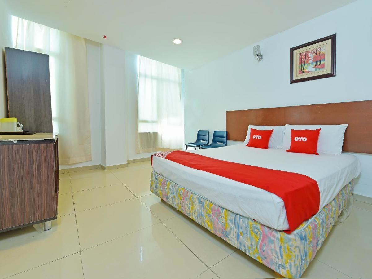 Super Oyo 90494 Sam Huat Hotel Kampong Atap Ngoại thất bức ảnh